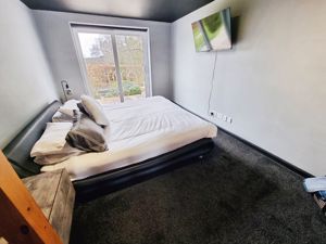 Photo 7- click for photo gallery